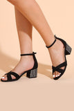 Svart Kors Vrist Strappy Chunky Heel Sandal