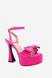 Chunky Skrikrosa High Heel Sandaler med Rosett