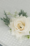 Elfenben Wrist Corsage och män Boutonniere inställd för balfest