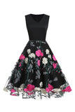Fuchsia och Svart Blommig Vintage 1950-Tals Klänning