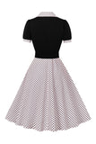 Gröna Kortärmade Prickar 1950-Tals Klänning med Bälte
