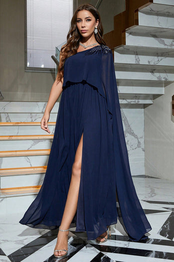 Marinblå enaxlad formell klänning med slits