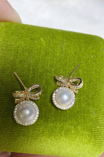 Naturliga färska pearl bow stud örhängen