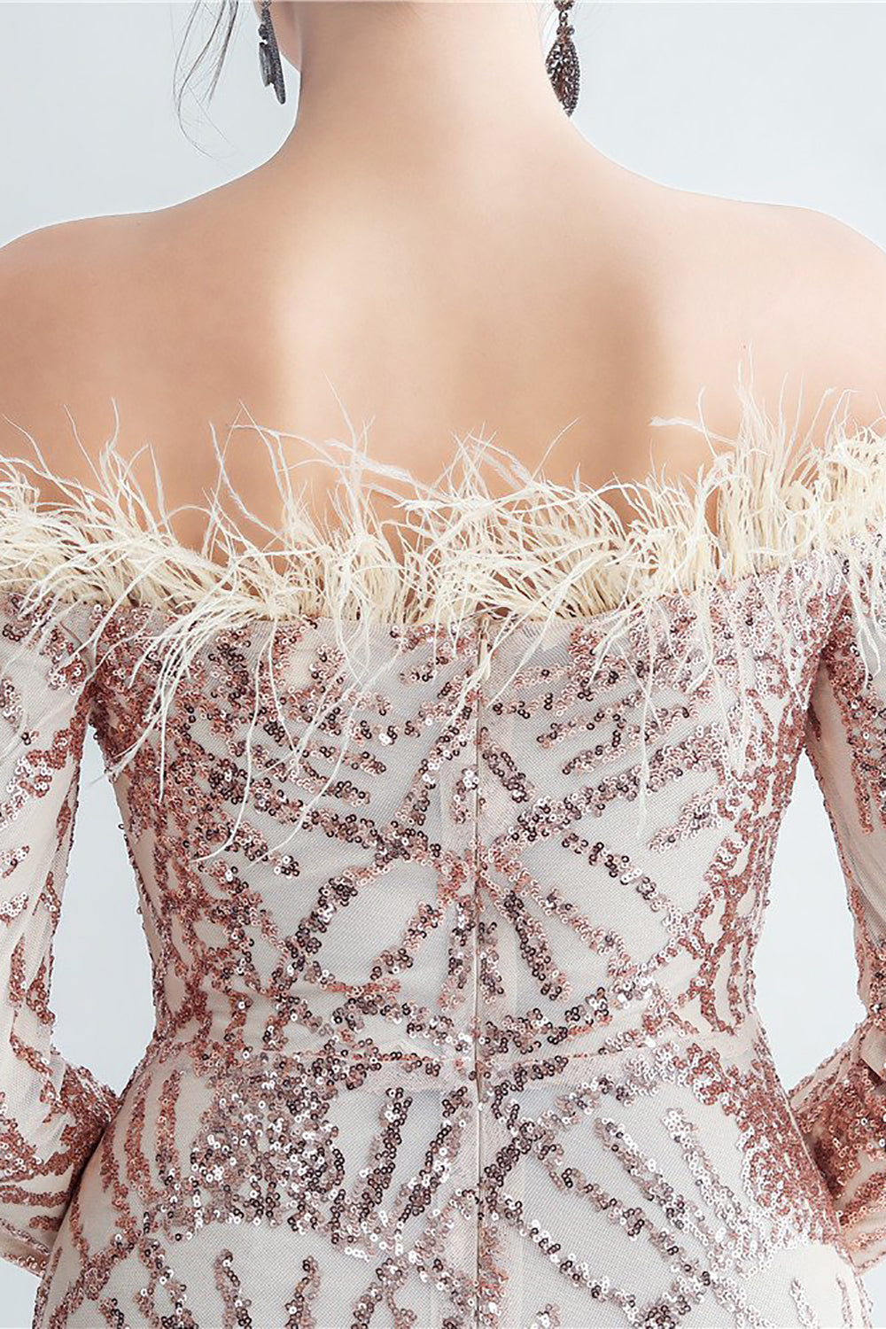 Sparkly Off The Shoulder Paljetter Golden Prom Klänning med fjädrar