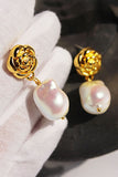 Formade Pearl Rose Stud Örhängen