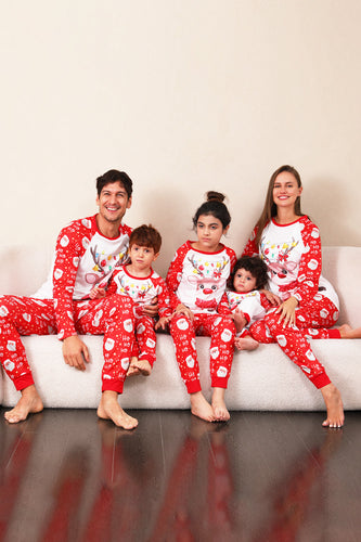 Red Deer Print Familjens julpyjamas