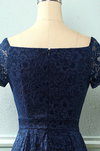 Marinblå av axeln Spetsklänning