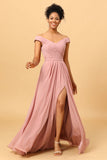 Ruffles Chiffong Pink Bridesmaid Klänning med slits