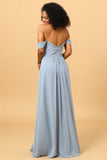 Off Shoulder Chiffong Blue Bridesmaid Klänning med slits