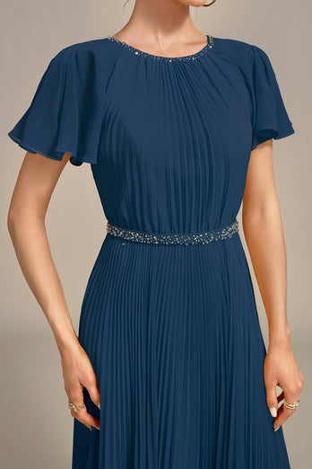 Marinblå A-linjeformad rund hals plisserad klänning för brudens mor med korta ärmar