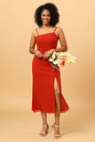 Röd chiffong Mid-Calf Bridesmaid Klänning med slits