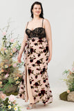 Mantel Spaghetti Remmar Svart Blommig Plus Size Bröllopsgästklänning med slits