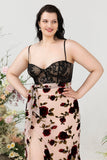 Mantel Spaghetti Remmar Svart Blommig Plus Size Bröllopsgästklänning med slits
