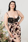 Mantel Spaghetti Remmar Svart Blommig Plus Size Bröllopsgästklänning med slits