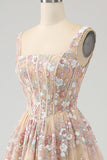 Lyxig A Line Square Neck Champagne Corset Prom Klänning med applikationer