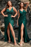 Mermaid Spaghetti Straps Mörkgröna paljetter Plus Size Bal Klänning med delad front