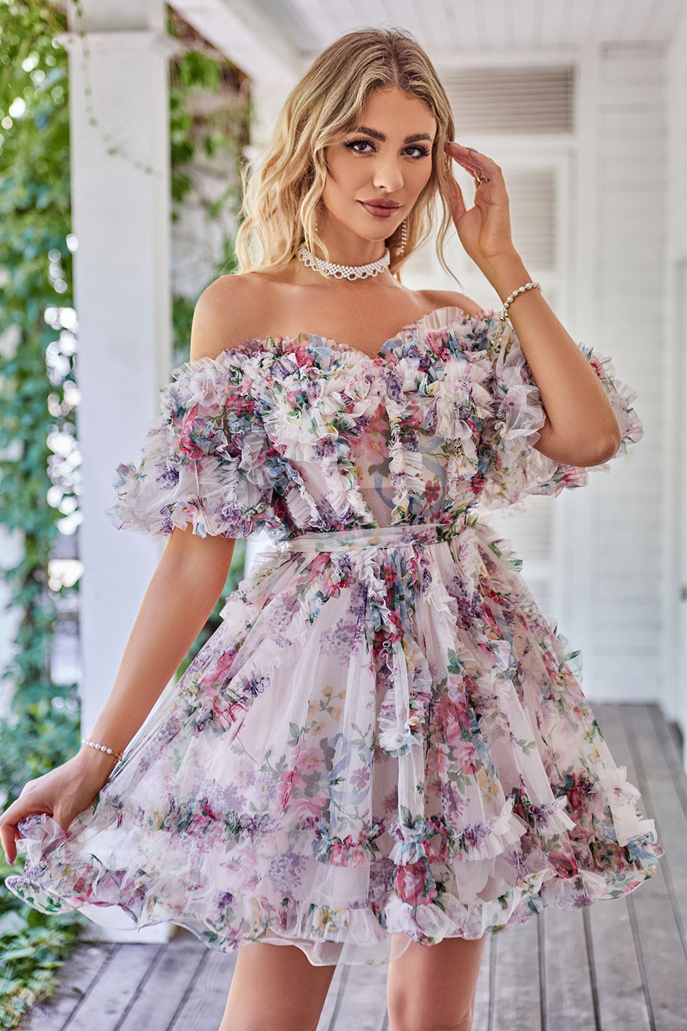 Underbar A-linje från axeln Fuchsia Tulle Kort Homecoming Klänning med korta ärmar