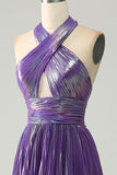 Glittrande Lila Halter A Line Balklänning med plisserad