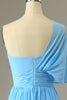 Load image into Gallery viewer, En axel blå brudtärna klänning