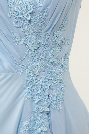 V-ringad blå brudtärna klänning med volang