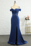 Sjöjungfru från axeln Navy Bridesmaid Dress med pärlor