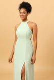 En Line Halter Dusty Sage Long Bridesmaid Dress med öppen rygg
